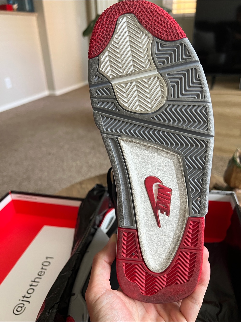 Nike Air Jordan 4 Retro “Bred” 2019 release - Picture 5 of 10